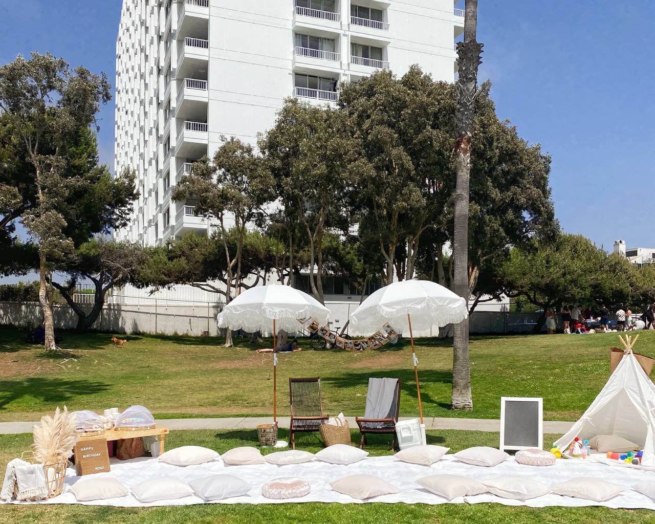 Santa Monica picnic company