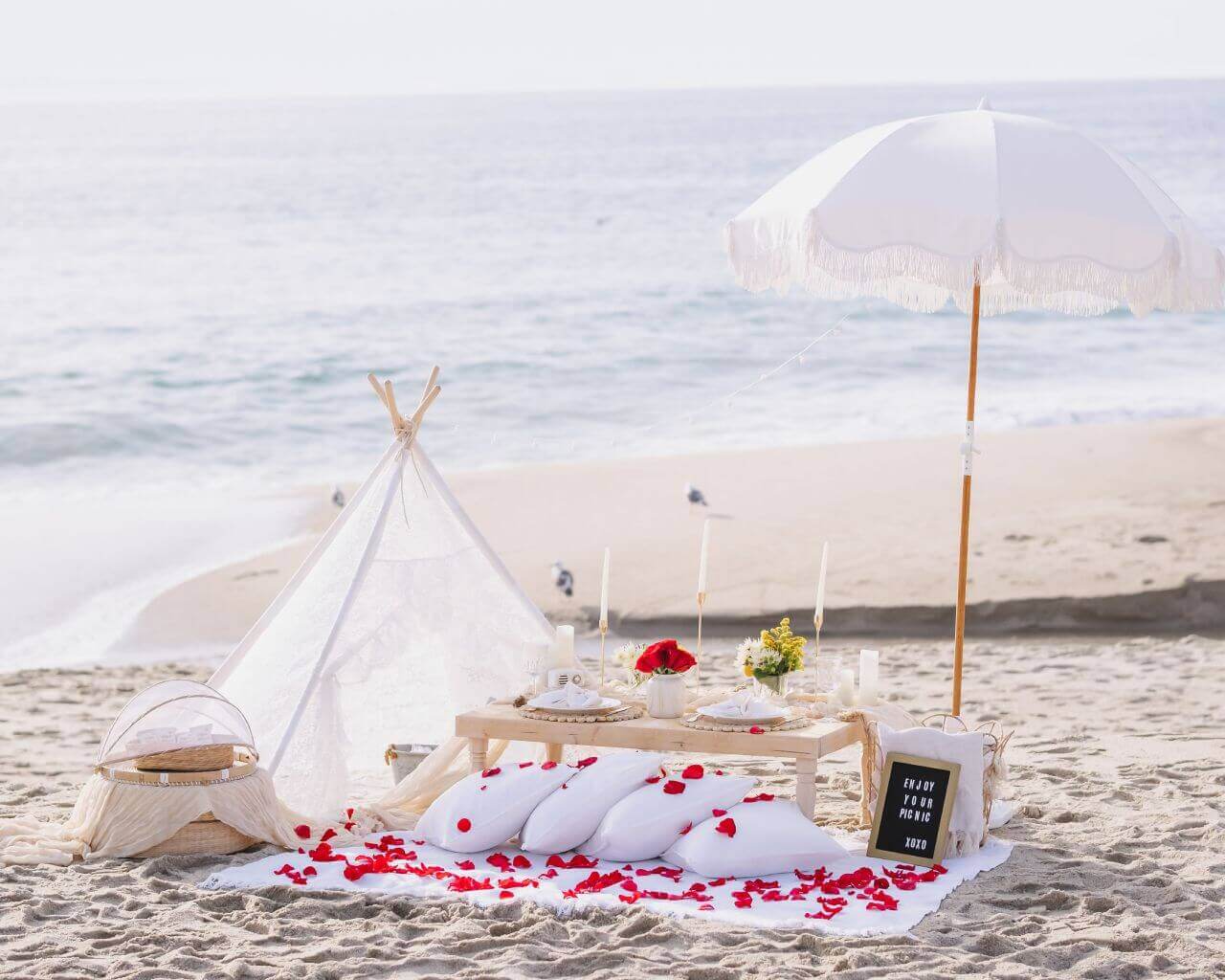 Luxury picnic company in Laguna Beach CA