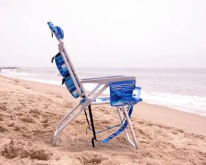 homevative folding beach chair