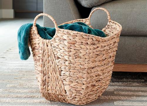 basket for throw blankets