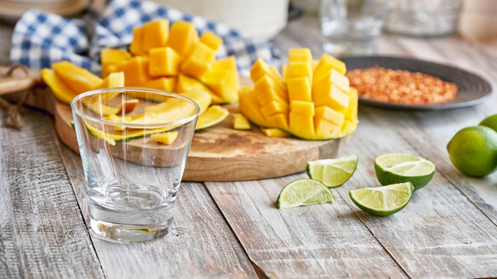 mango lime spritzer
