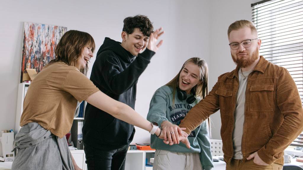 team building party game