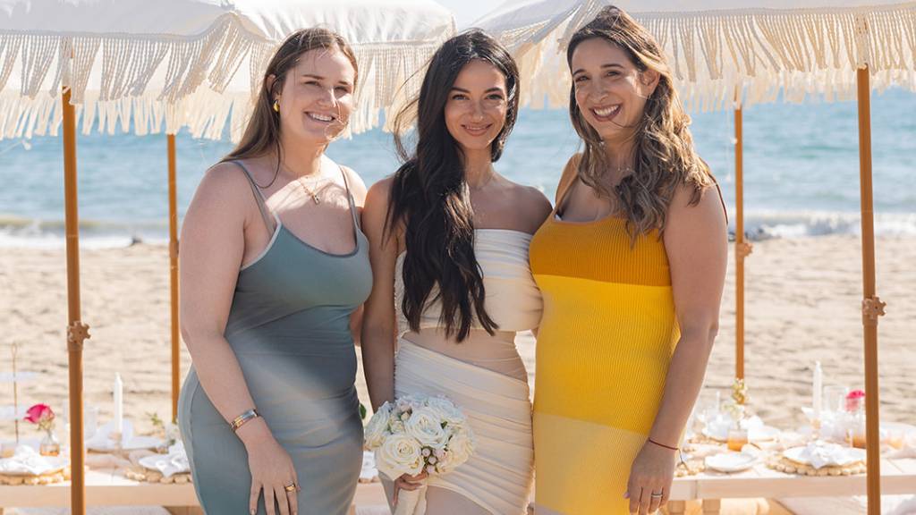 beach bridal party