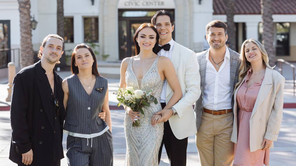 bride and bridal party