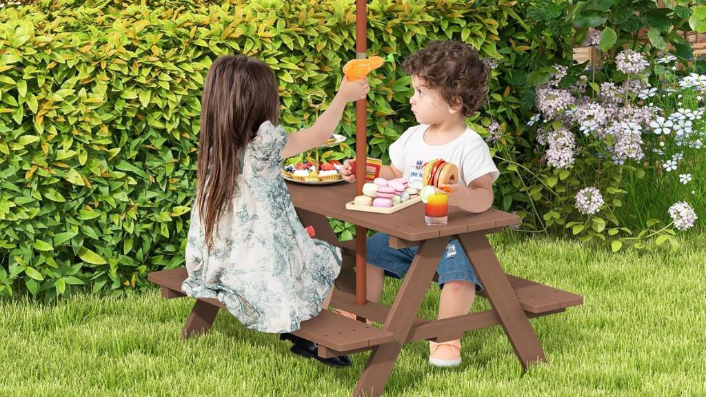 kids picnic tables