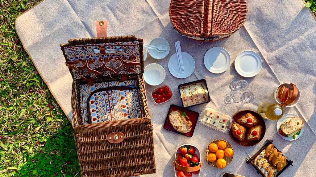 Pack an Indian Picnic