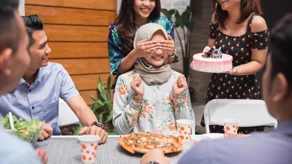clever birthday setups