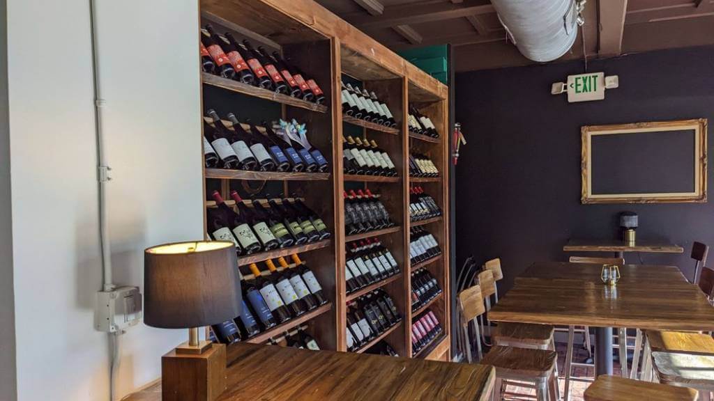 intimate los angeles wine nook