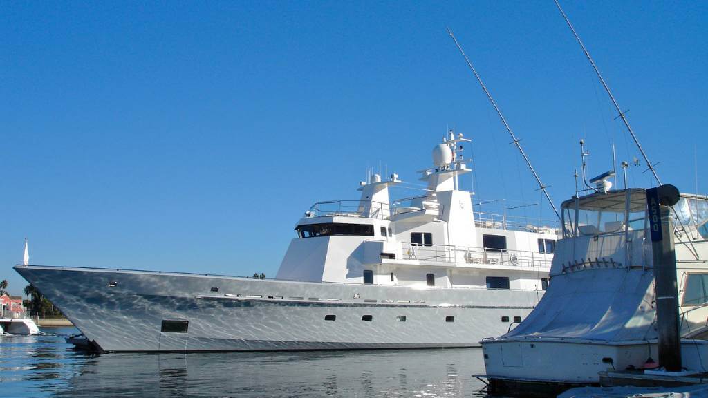 luxury yacht anniversary trip