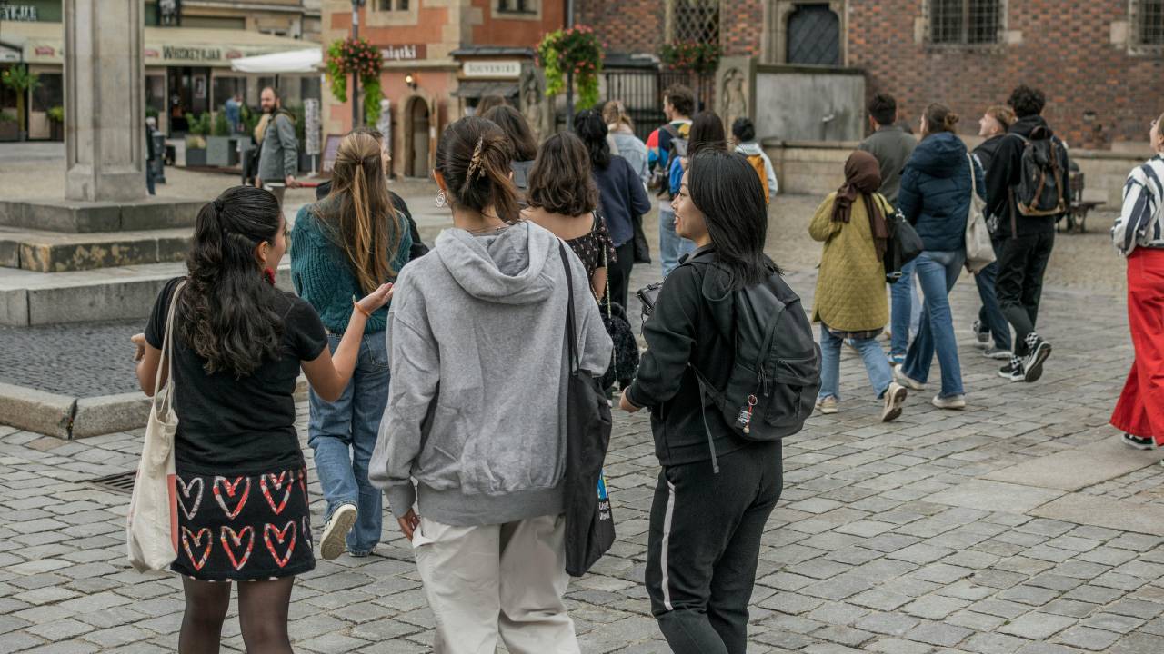 stylish city walking tour