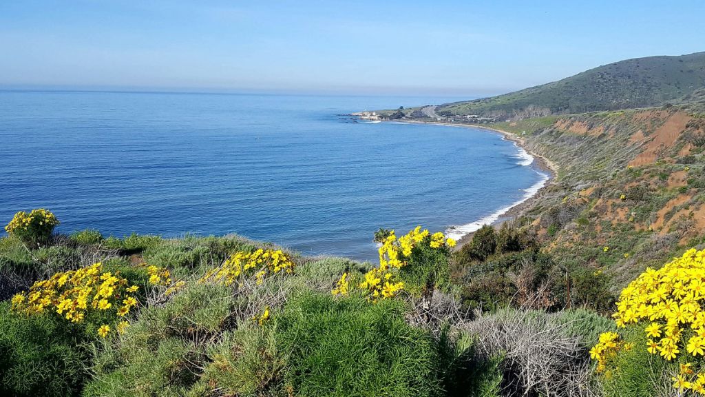 Nicholas Canyon Beach