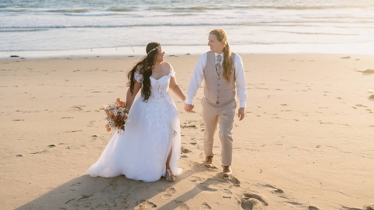 boho beach wedding couple