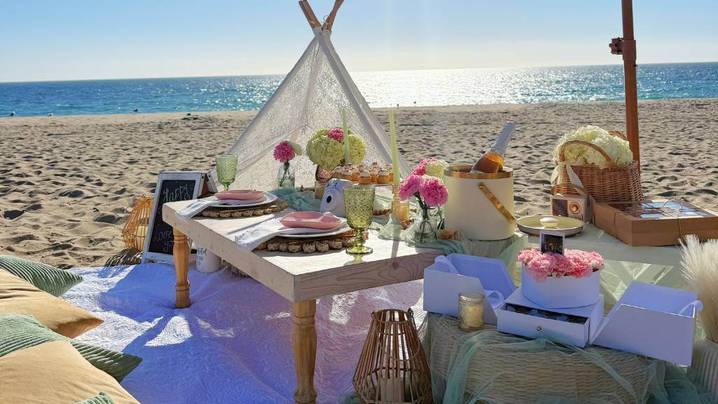 picnic essentials beach setup
