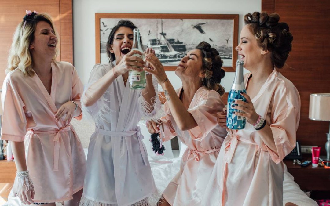 Bridal Shower and Bachelorette Party: Differences Explained