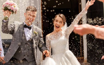 Wedding Party Roles Explained: From MOH to Officiant