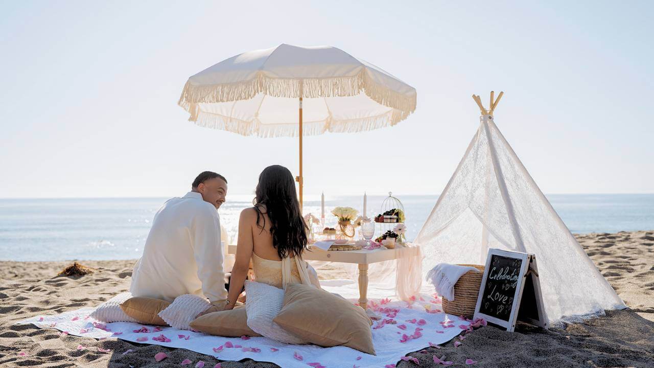 romantic picnic date ideas
