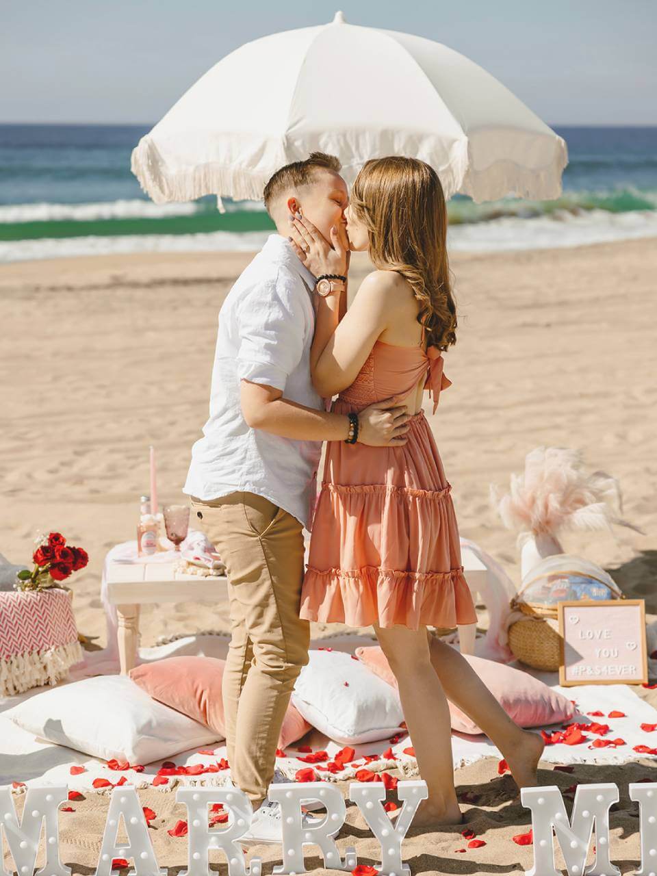 luxury pop-up picnic proposal at the beach