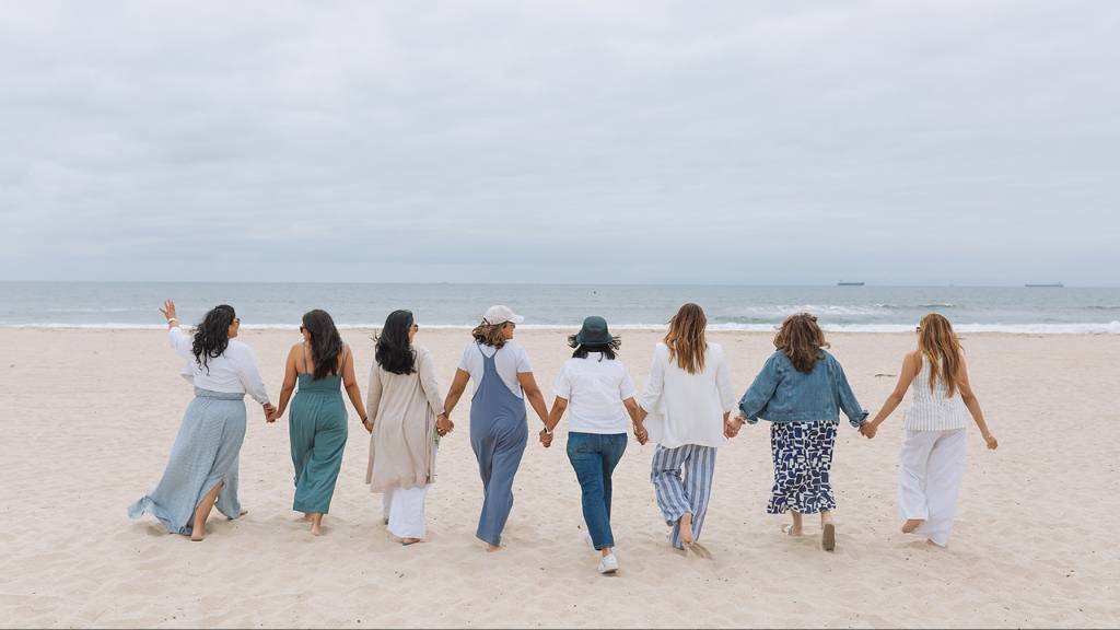 © Picnic Makers - https://picnicmakers.com/ galentines day meaning platonic love