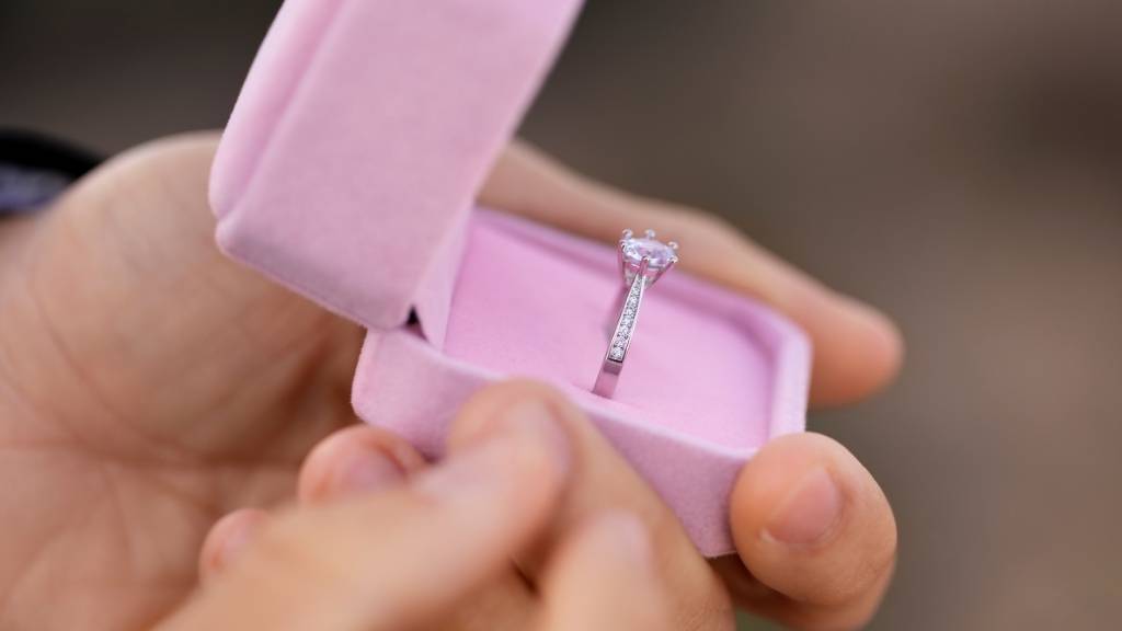 solitaire engagement ring proposal