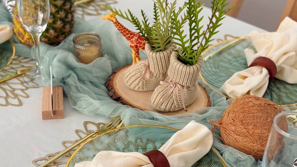 safari baby shower place setting